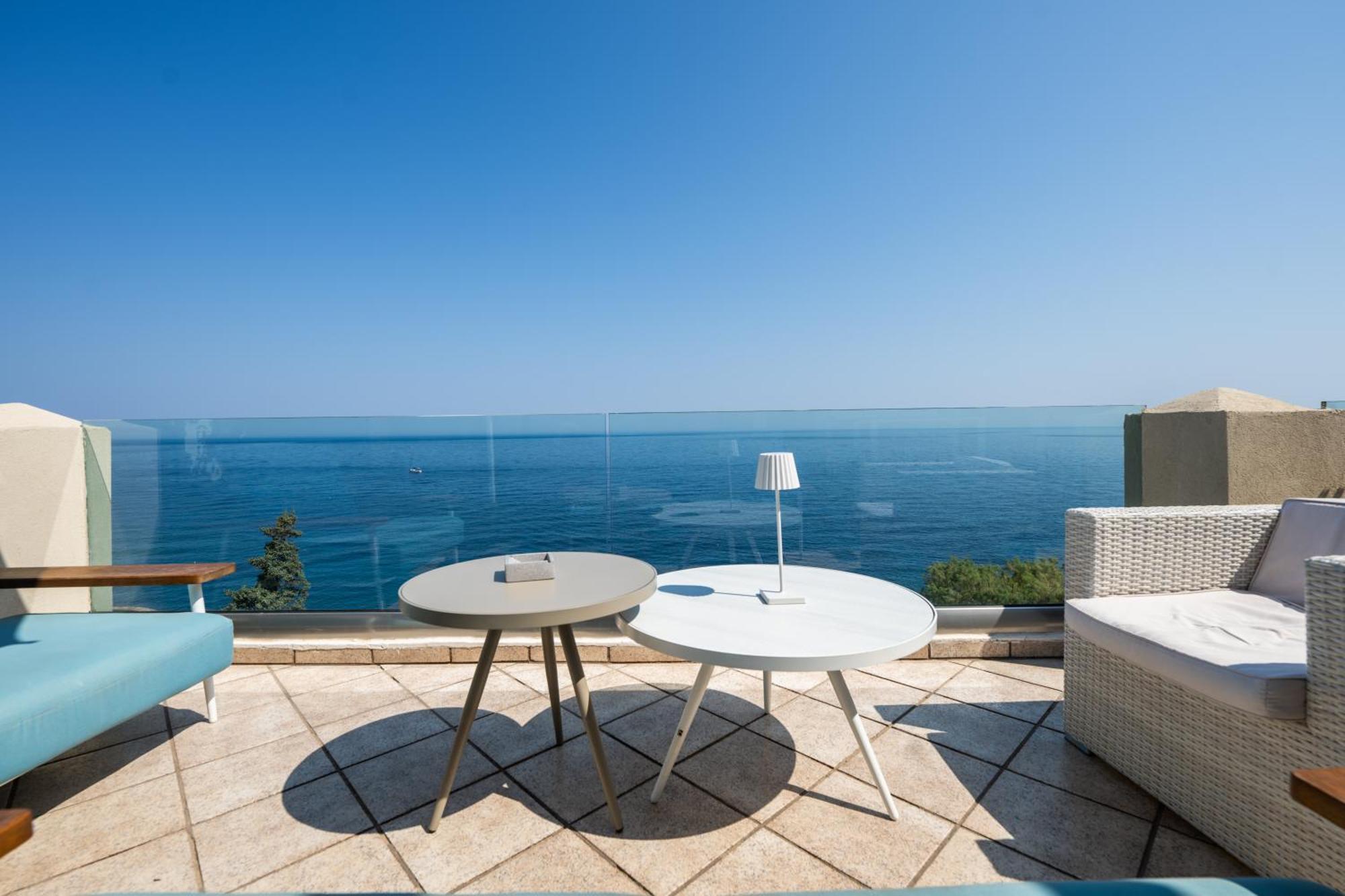 Cavos Bay Hotel & Studios أرمينيستيس المظهر الخارجي الصورة